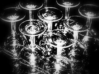 95d22] %D.o.w.n.l.o.a.d~ Walking On Broken Glass With A Bully: Bullying In Relationships Towards Women - Kelly Lynch Mackey ^e.P.u.b%